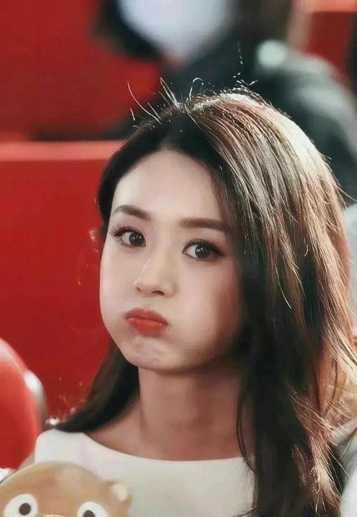 娱乐圈吃瓜明星是谁呀,揭秘那些热衷于八卦的明星们