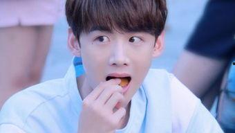 娱乐圈吃瓜白敬亭恋情,娱乐圈新恋情瓜,甜蜜互动引热议 第2张 娱乐圈吃瓜白敬亭恋情,娱乐圈新恋情瓜,甜蜜互动引热议 第2张