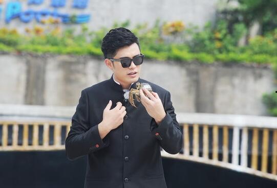 娱乐圈吃瓜白敬亭恋情,娱乐圈新恋情瓜,甜蜜互动引热议 第3张 娱乐圈吃瓜白敬亭恋情,娱乐圈新恋情瓜,甜蜜互动引热议 第3张